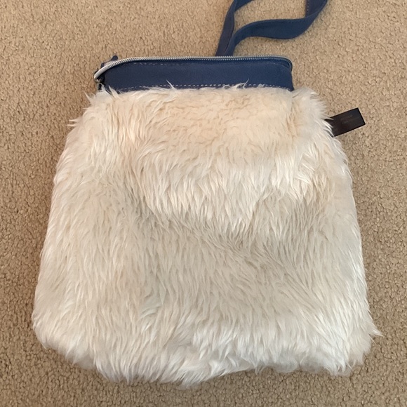 Fuzzy Nation Chihuahua Crossbody Purse - Picture 8 of 15